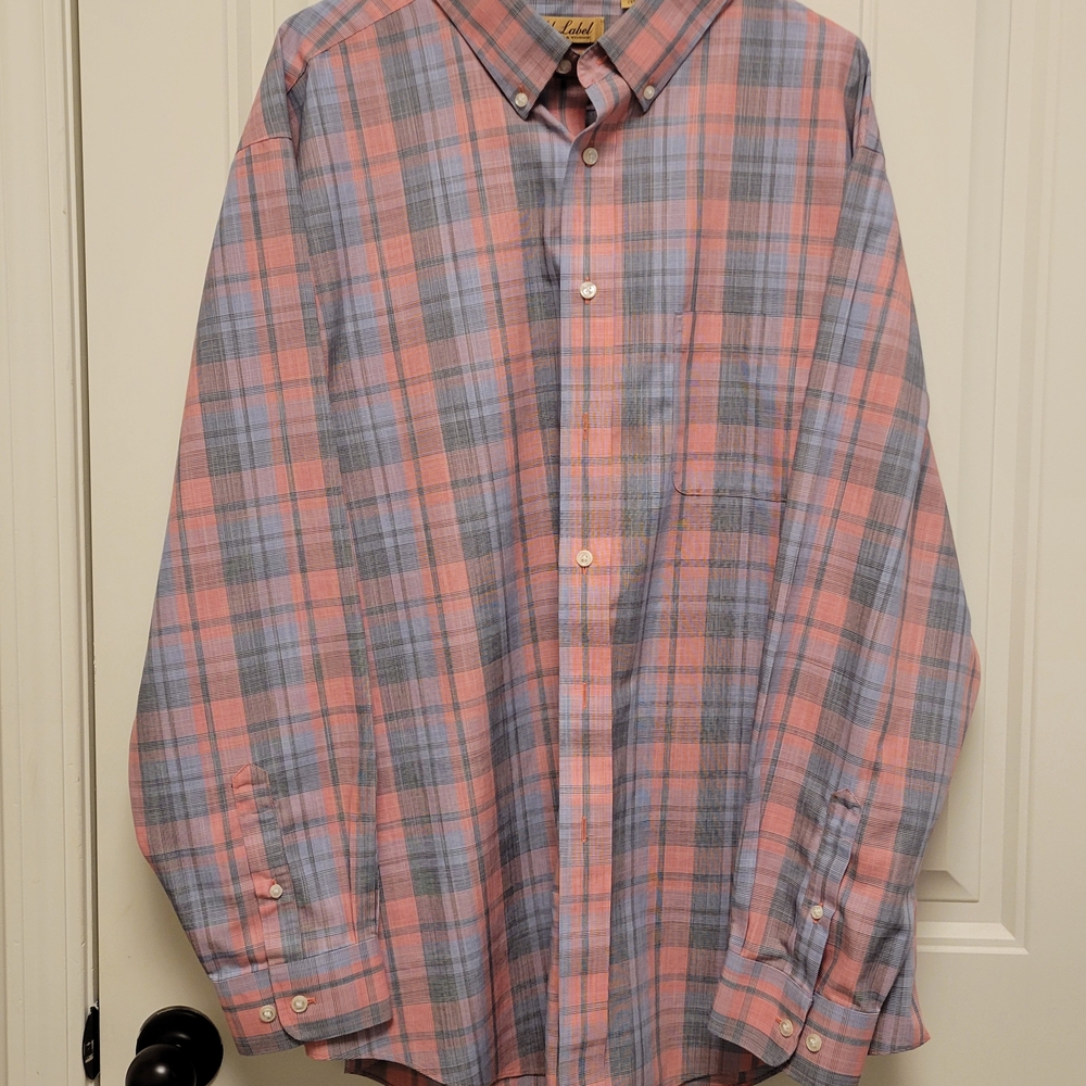 Roundtree & Yorke Pink and Blue Plaid Button Down Shirt